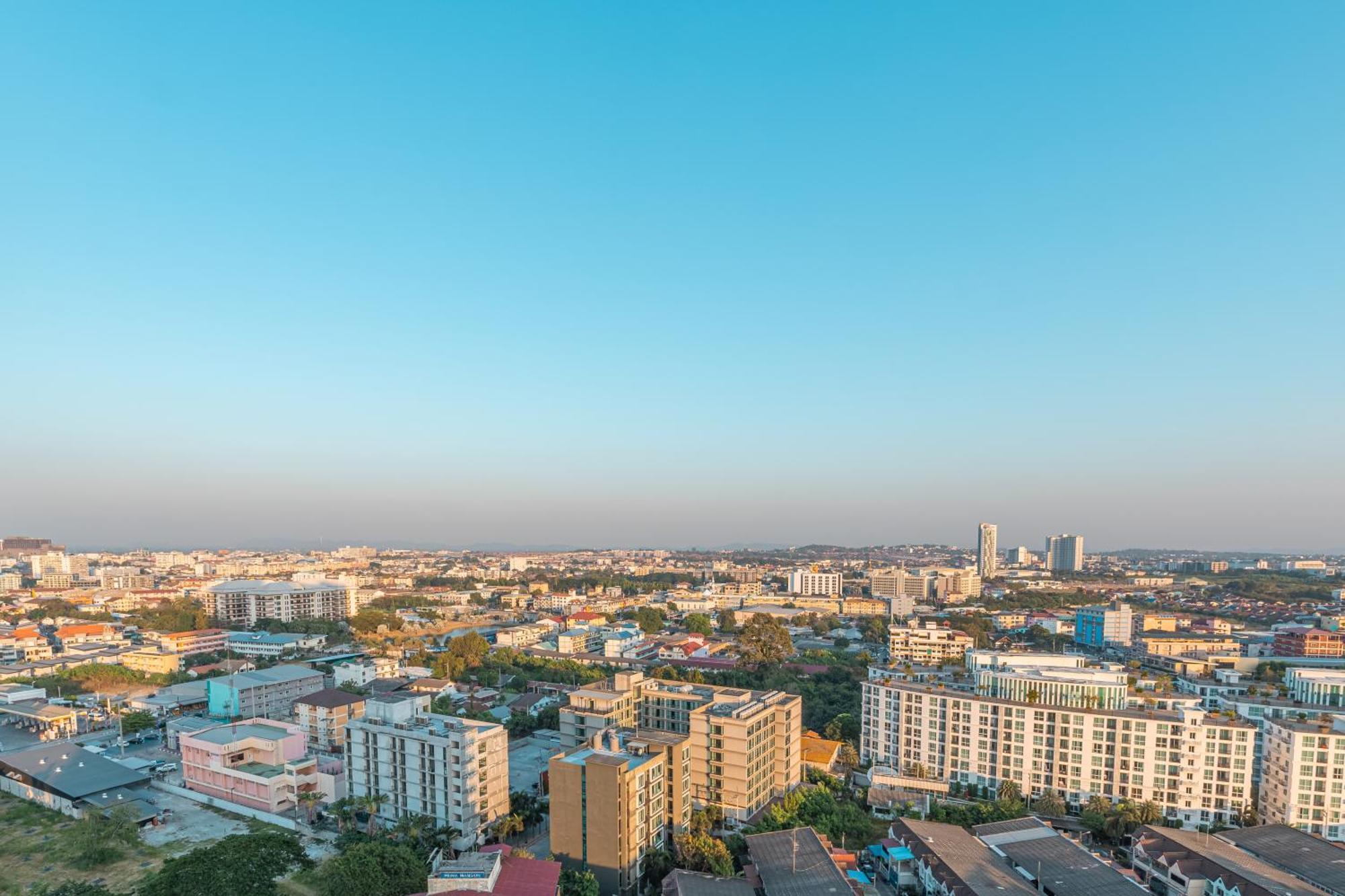 City Garden Tower By Pattaya Holiday Экстерьер фото